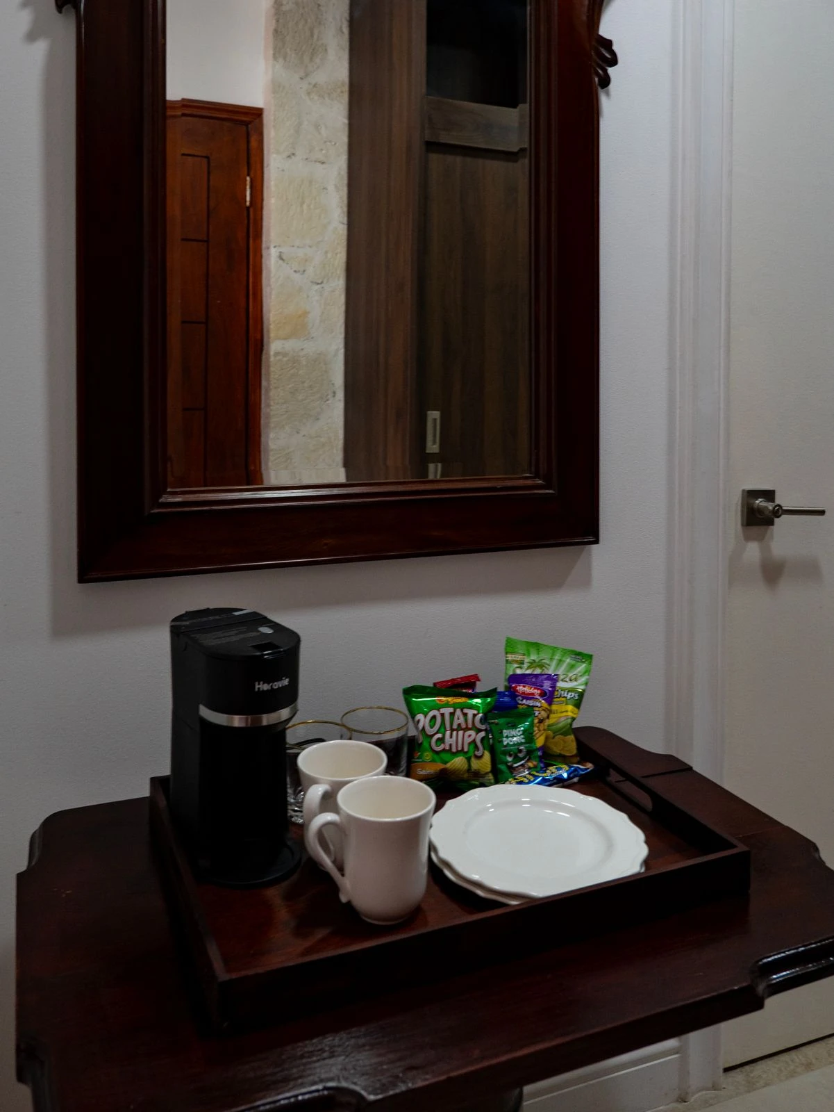 King/Twin Oceanview Suite - View 4